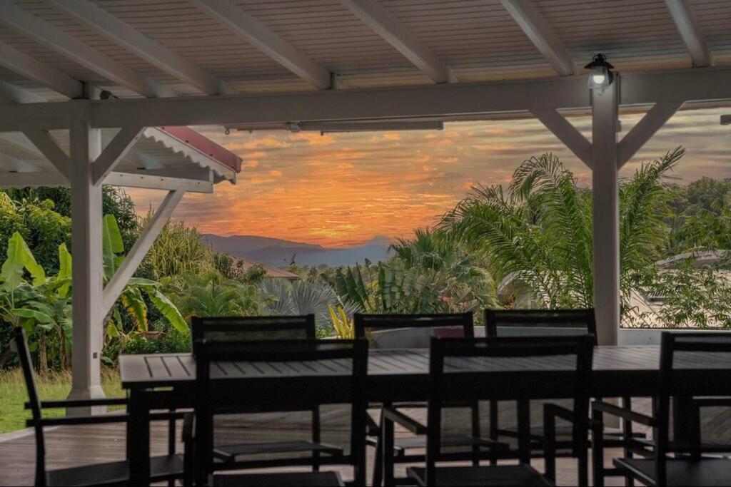 Spacieuse Villa Corossol Avec Piscine Et Jeux Exterieurs Le Gosier  Exteriér fotografie