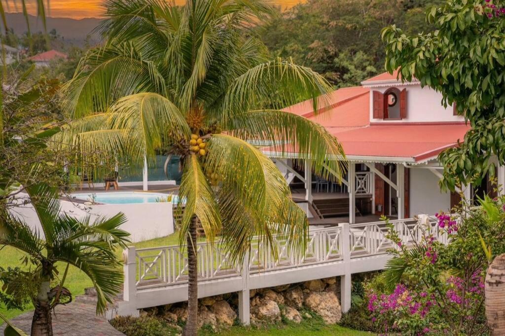 Spacieuse Villa Corossol Avec Piscine Et Jeux Exterieurs Le Gosier  Exteriér fotografie